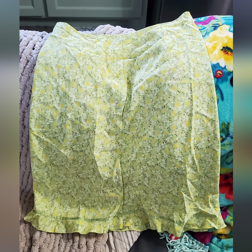 Express Light Yellow Floral A-Line Skirt
